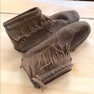 Minnetonka booties with tassels